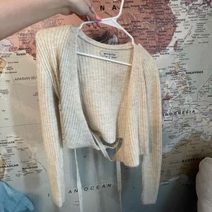 NWOT URBAN OUTFITTERS WRAP SWEATER